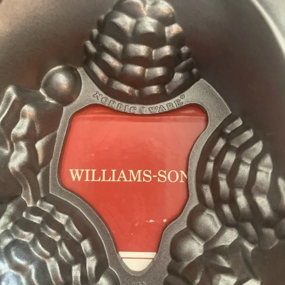 Williams Sonoma Nordic Ware Christmas Wreath Cast Aluminum Bundt Cake Pan In Box